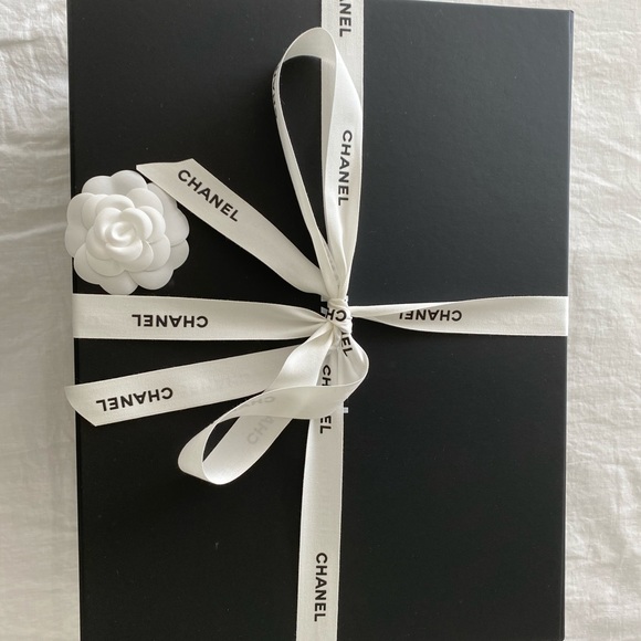 NWT RARE Small Coco Handle Black + Light Gold HW - Picture 16 of 16